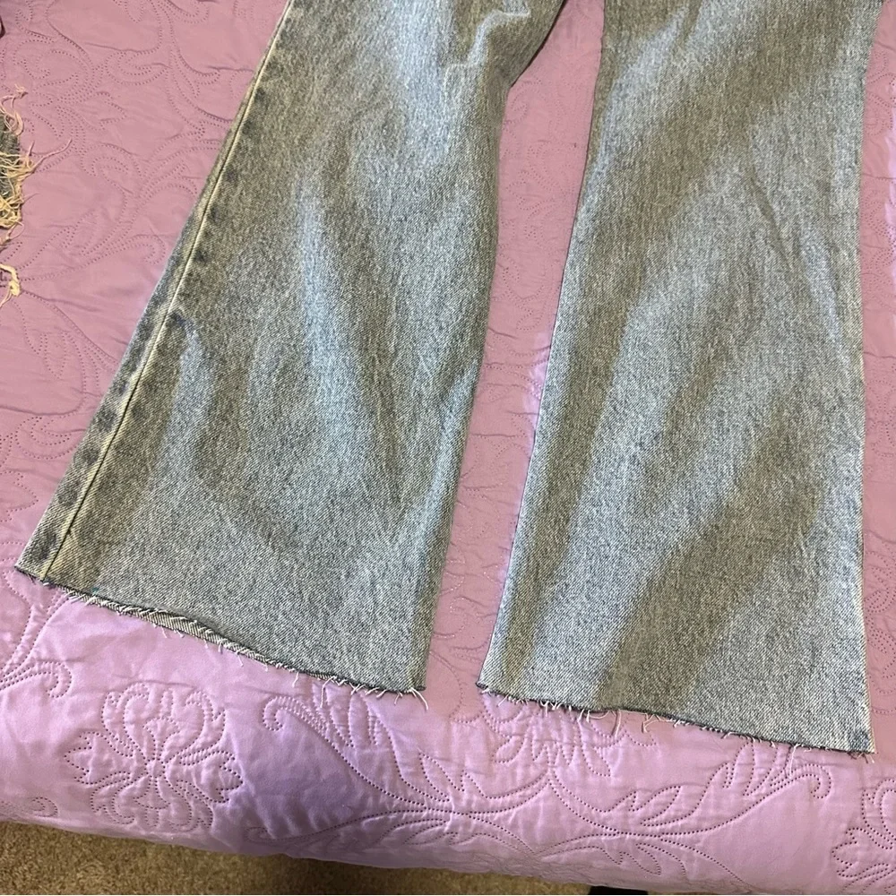Pacsun Jade Low Rise Light Wash Bootcut Jeans with Star Pockets - Picture 11 of 14